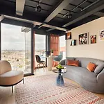 Lab Hotel
