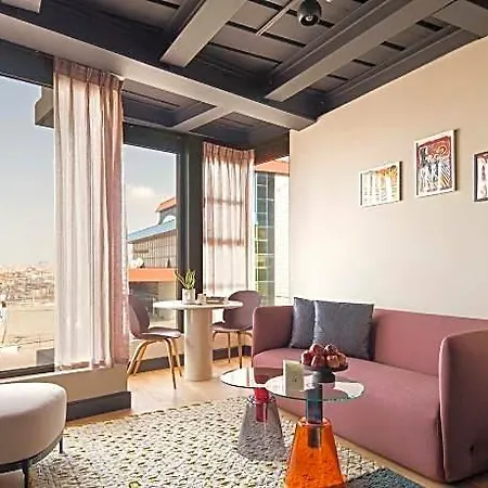 Lab Hotel 5*