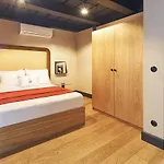 Lab Hotel