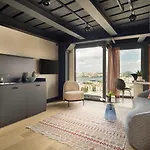 Lab Hotel